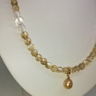 金運ハッピーちゃん ゴールドパール＆ルチルネックレス